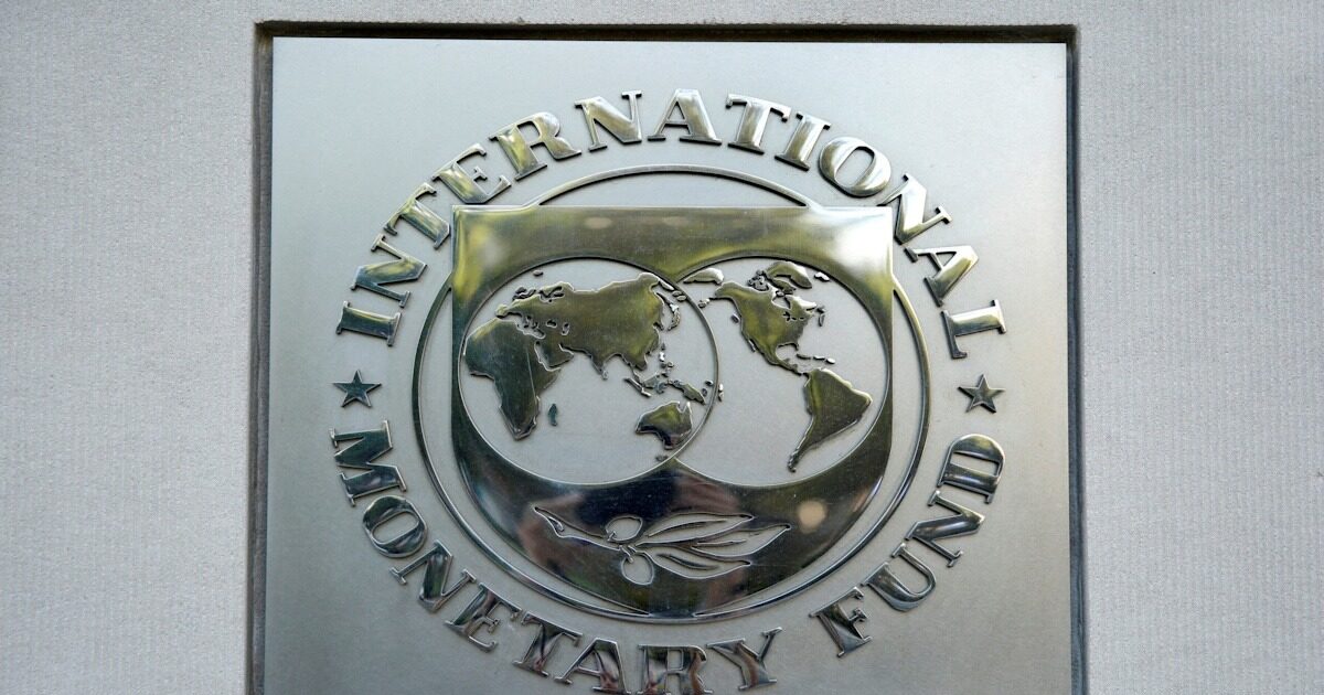 Lower growth provides the IMF for Greece this year and 2026