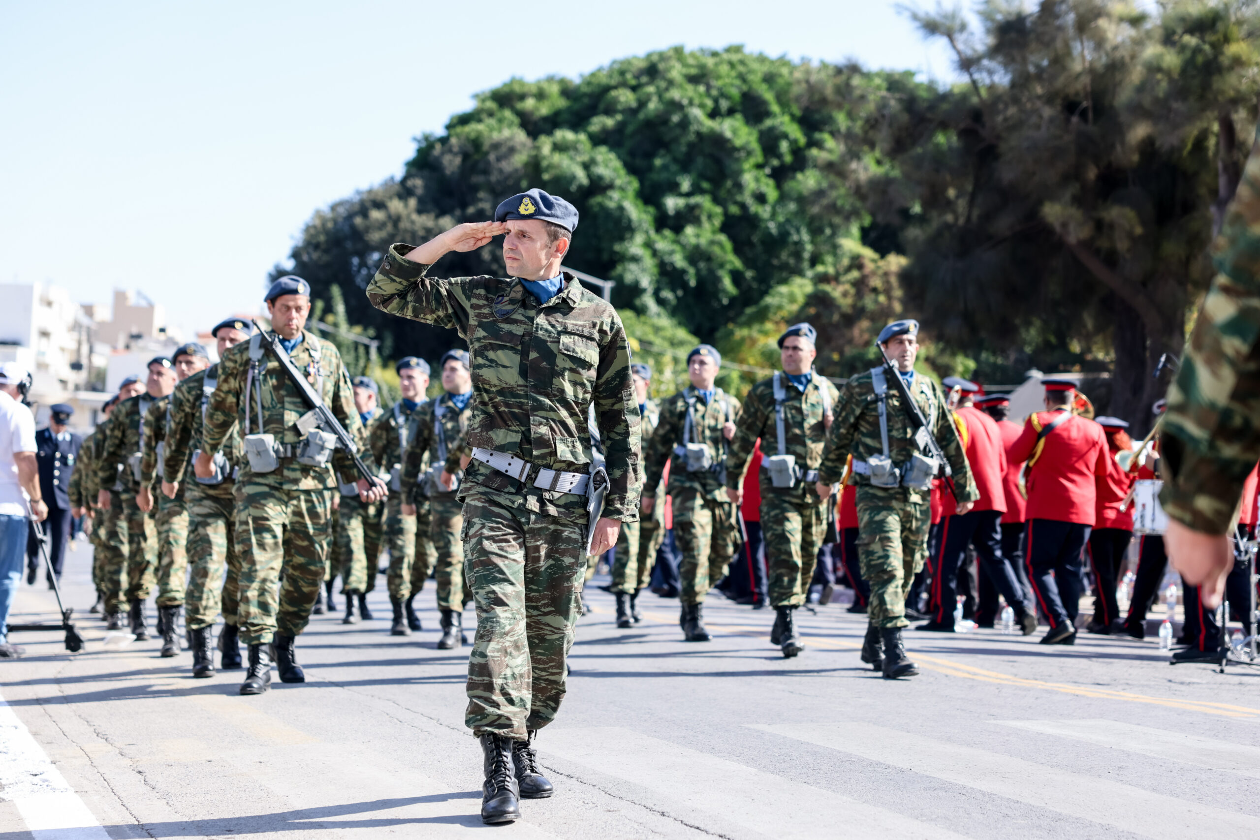 ΠΑΡΕΛΑΣΗ ΓΙΑ ΤΗΝ ΕΘΝΙΚΗ ΕΠΕΤΕΙΟ ΤΗΣ 28ης ΟΚΤΩΒΡΙΟΥ 1940 ΣΤΟ ΗΡΑΚΛΕΙΟ ΚΡΗΤΗΣ  (ΣΤΕΦΑΝΟΣ ΡΑΠΑΝΗΣ/EUROKINISSI)