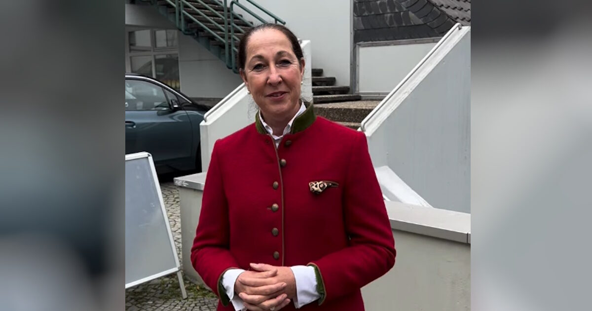 Iris Stalcher: In critical condition the German mayor who received 13 knives – her 17 -year -old daughter’s main suspect