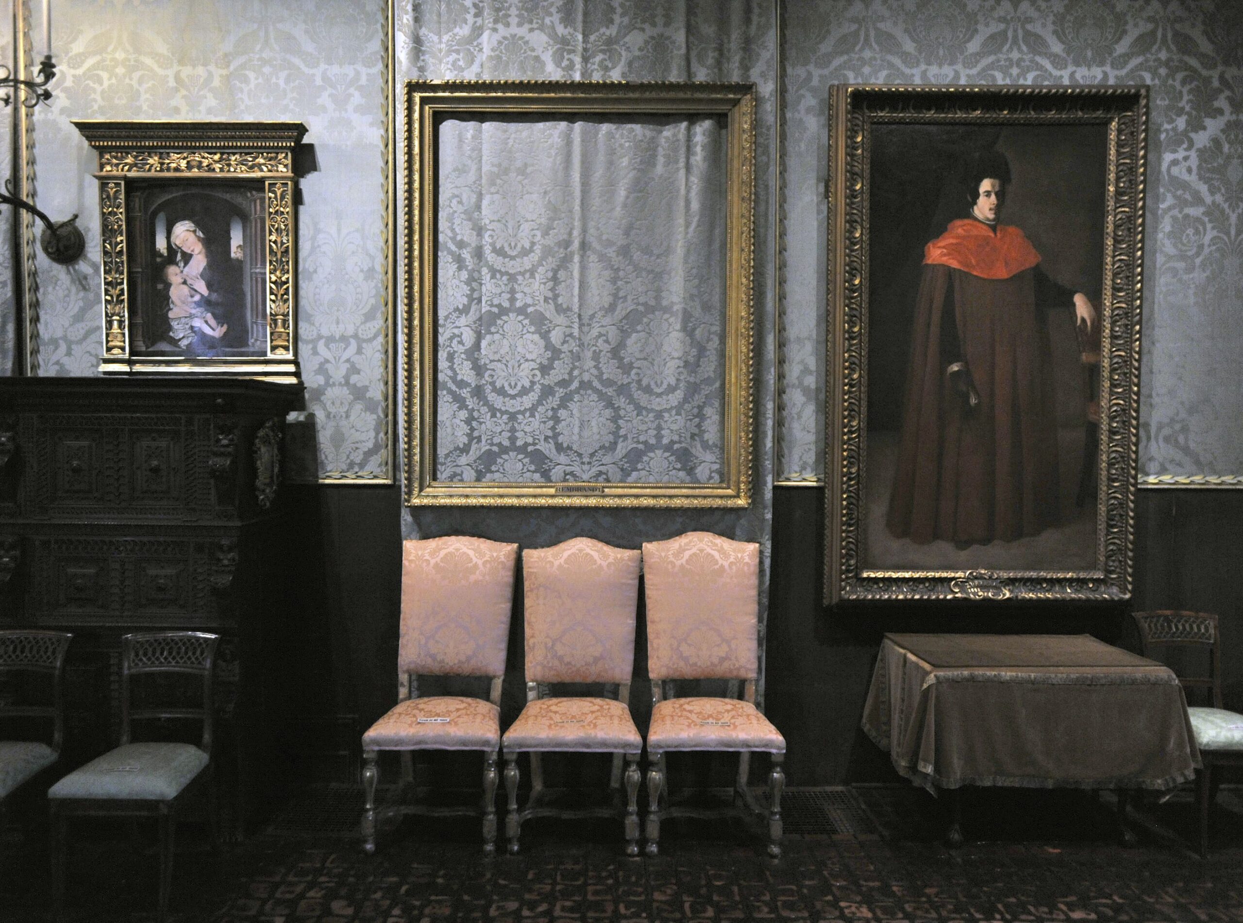 Netherlands Art Heist Mystery Το «χτύπημα του αιώνα» στη Βοστώνη και τα κάδρα κρεμασμένα άδεια στου τοίχους