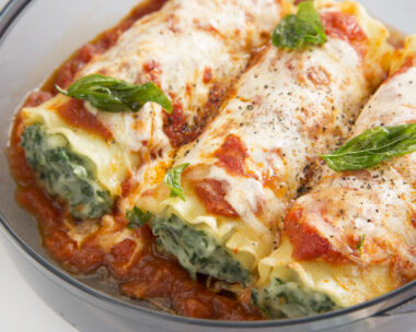 Κανελόνια με σπανάκι και μπέικον