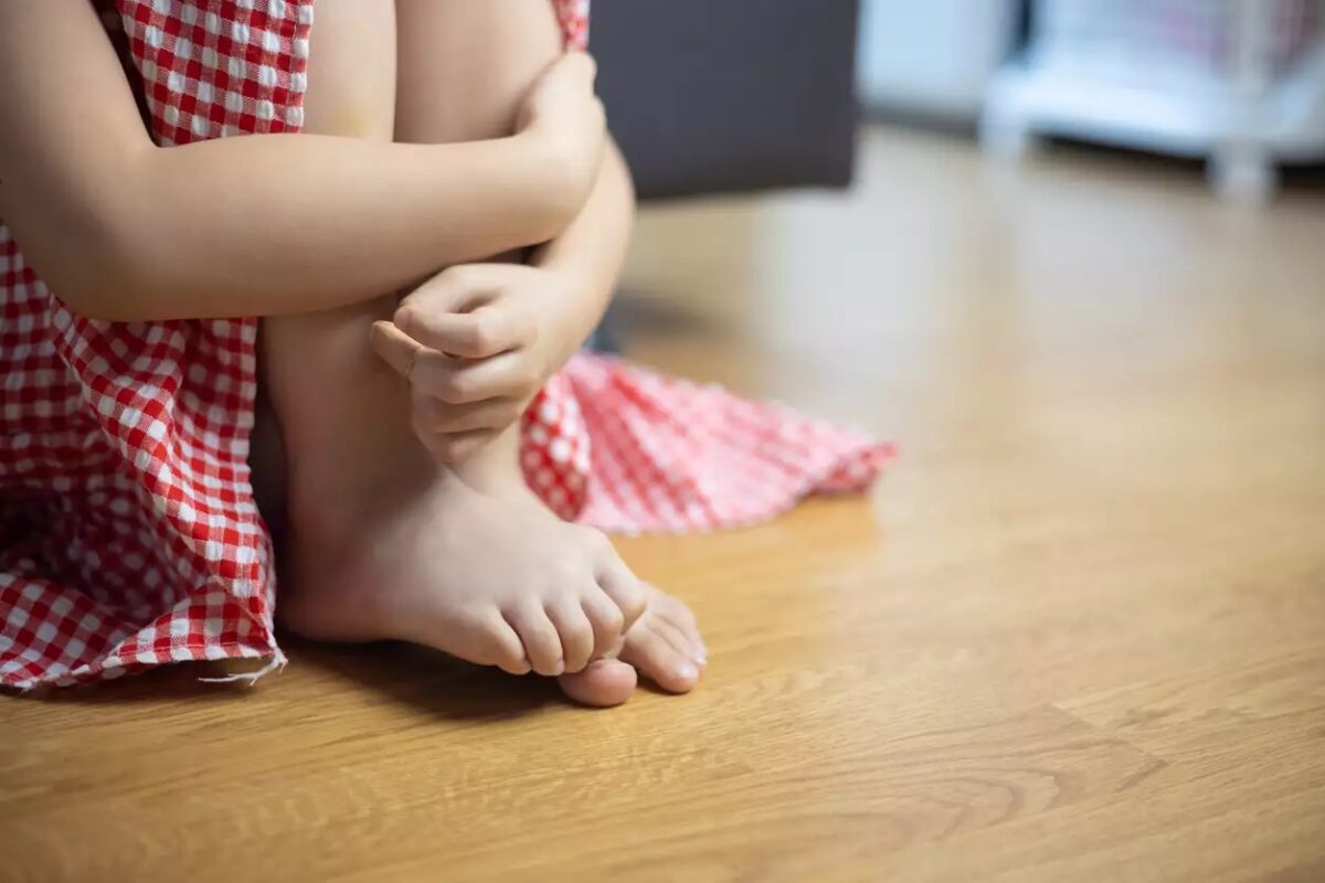 Αλμυρός Βόλου: 42χρονος γύρισε την 6χρονη κόρη του ανάποδα και φώναζε πως θα τη σκοτώσει