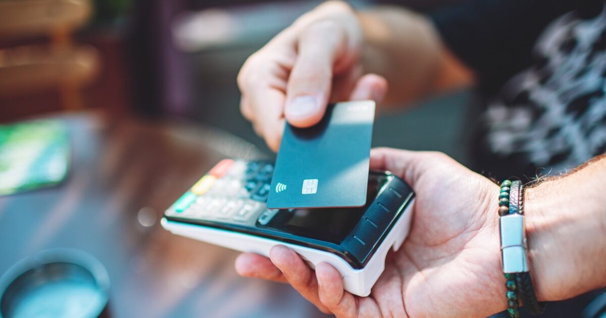 IRIS: Mandatory from November 1 – in detail what is changing for business
