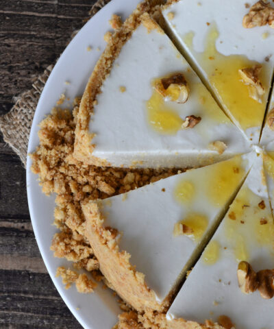 Cheesecake με φέτα και μέλι