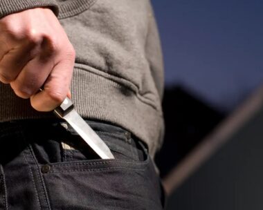 Πάτρα: 17χρονος μαχαίρωσε συνομήλικό του στον λαιμό μετά από καβγά για οπαδικούς λόγους