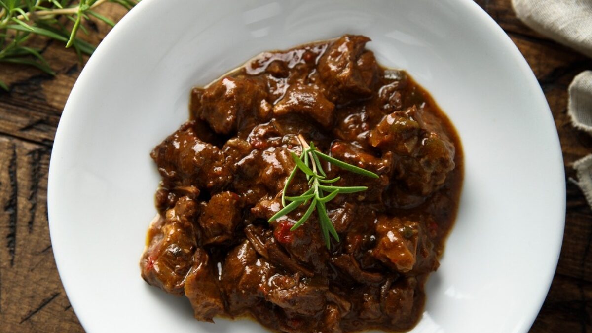 Κρέας κατσαρόλας με κάστανα