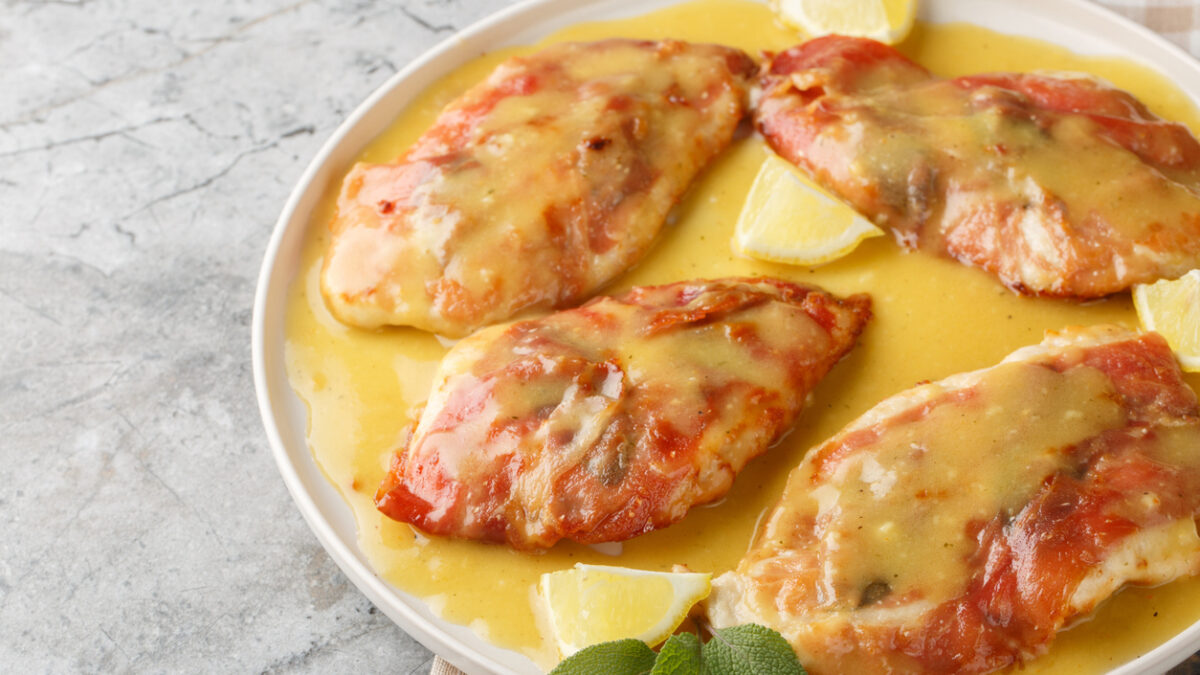 Κοτόπουλο σαλτιμπόκα