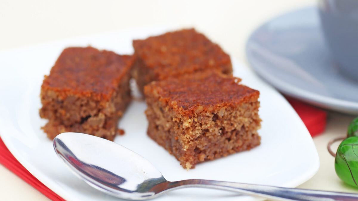 Σμυρναίικη καρυδόπιτα