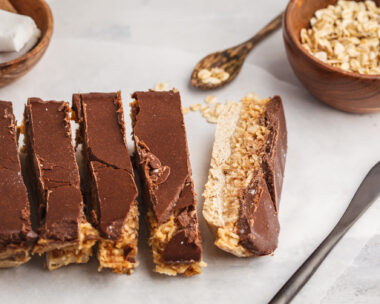 Μπάρες με βρώμη μέλι και ταχίνι