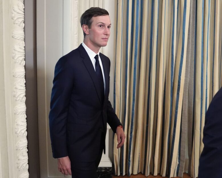 NYT – Τζάρεντ Κούσνερ: Ο ρόλος – κλειδί του γαμπρού του Τραμπ και μεσίτη ακινήτων στη συμφωνία για τη Γάζα