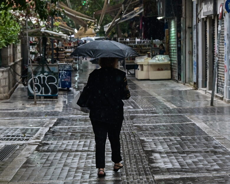 Καιρός αύριο: Ισχυρές καταιγίδες και τοπικές χαλαζοπτώσεις –  Μικρή η πτώση της θερμοκρασίας