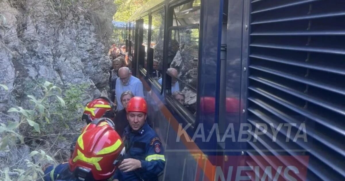 Kalavryta: Enterprise of 101 Passengers of the toothed Railway by EMAK