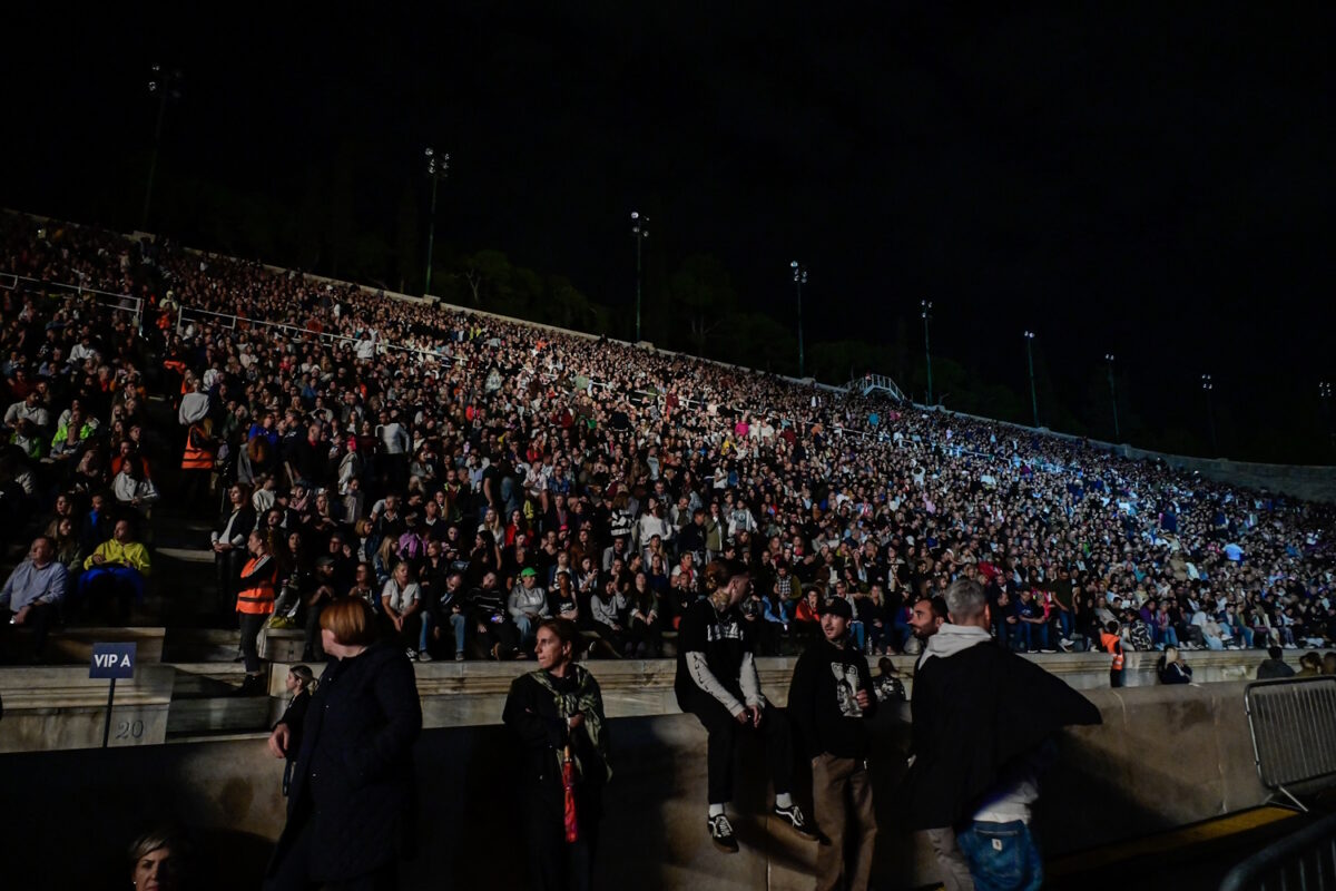 Ο κόσμος στο  Καλλιμάρμαρο Στάδιο ΜΙΧΑΛΗΣ ΠΑΠΑΝΙΚΟΛΑΟΥ