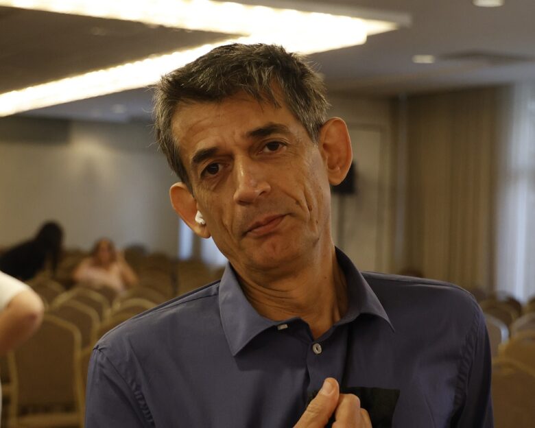 Καρανίκας: «Κάφροι» αυτοί που επιτέθηκαν στον Βορίδη – «Είσαι ο μόνος αριστερός που έκανε rebranding», λέει ο Γεωργιάδης