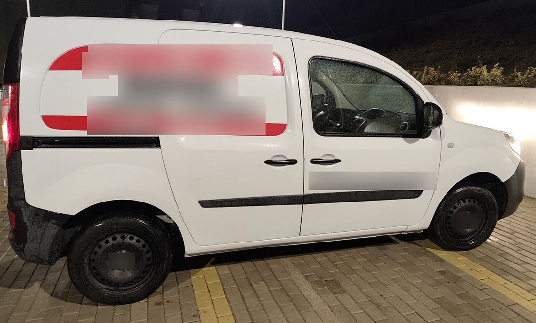Καταδίωξη για τη σύλληψη μελών σπείρας ακατέργαστης κάνναβης
