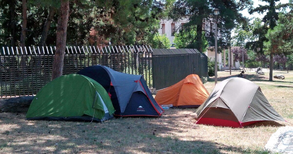 Μεσσηνία: Πώς έγινε το διπλό φονικό στο κάμπινγκ - Αναζητούν τον μαυροντυμένο οδηγό μηχανής που εγκατέλειψε το σημείο