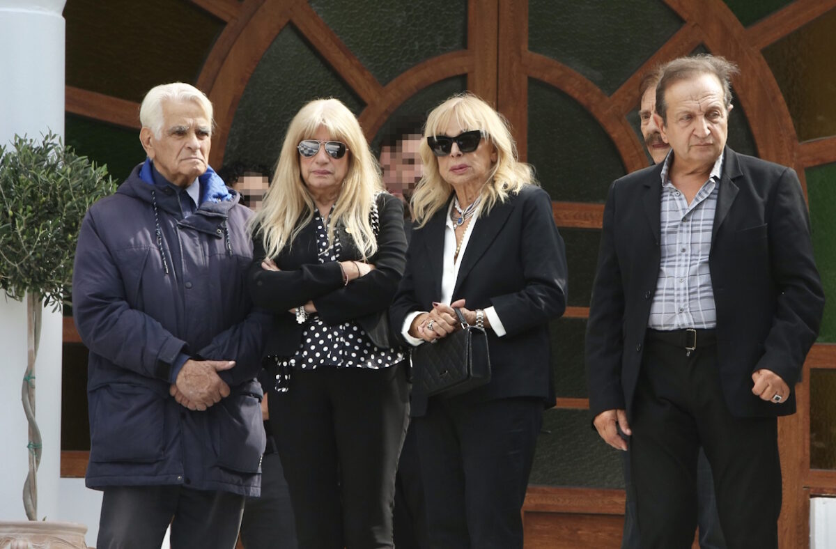 Ο Κώστας Πρέκας, η Μαίρη Βιντιάδου, η Άννα Φόνσου και ο Σπύρος Μπιμπίλας