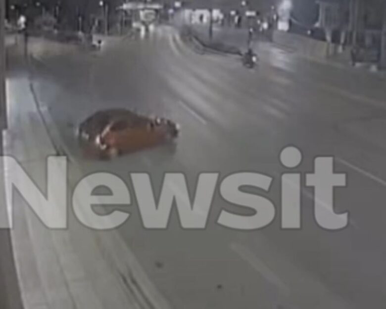 Λεωφόρος Κηφισίας: Βίντεο ντοκουμέντο με την τρελή πορεία του αυτοκινήτου που καρφώθηκε σε τζαμαρία των ΕΛΤΑ
