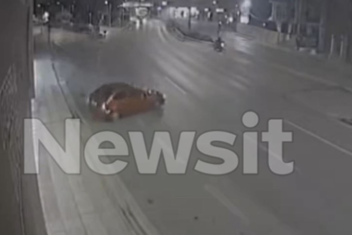 Αυτοκίνητο σε τροχαίο
