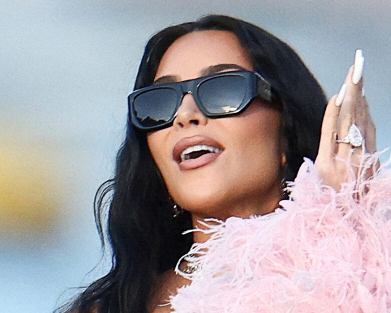 Η NASA «ενημερώνει» την Κιμ Καρντάσιαν: Πήγαμε στη Σελήνη έξι φορές έως τώρα