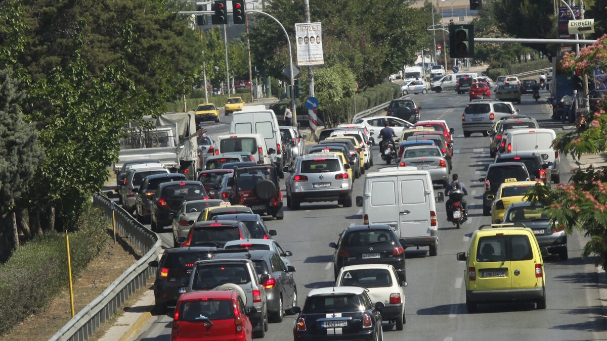 Μποτιλιάρισμα στην Παραλιακή