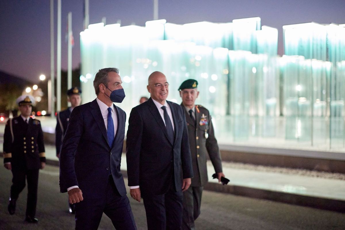 Κυριάκος Μητσοτάκης και Νίκος Δένδιας 