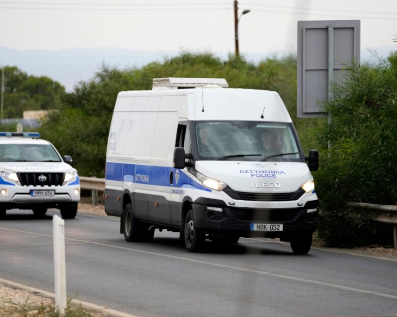 Κύπρος: Κατά λάθος μετέφεραν στην κλούβα με κατάδικους έναν πολίτη