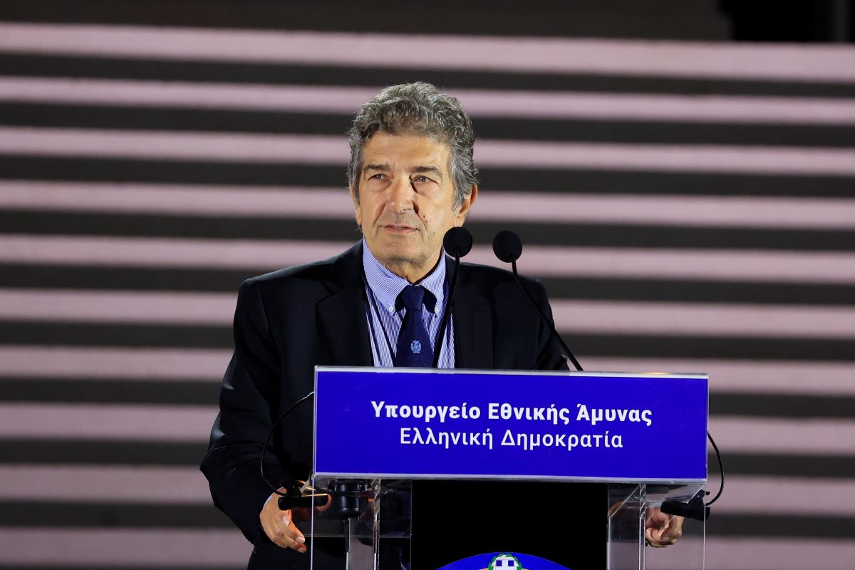 Ο αρχιτέκτονας, Κώστας Βαρώτσο