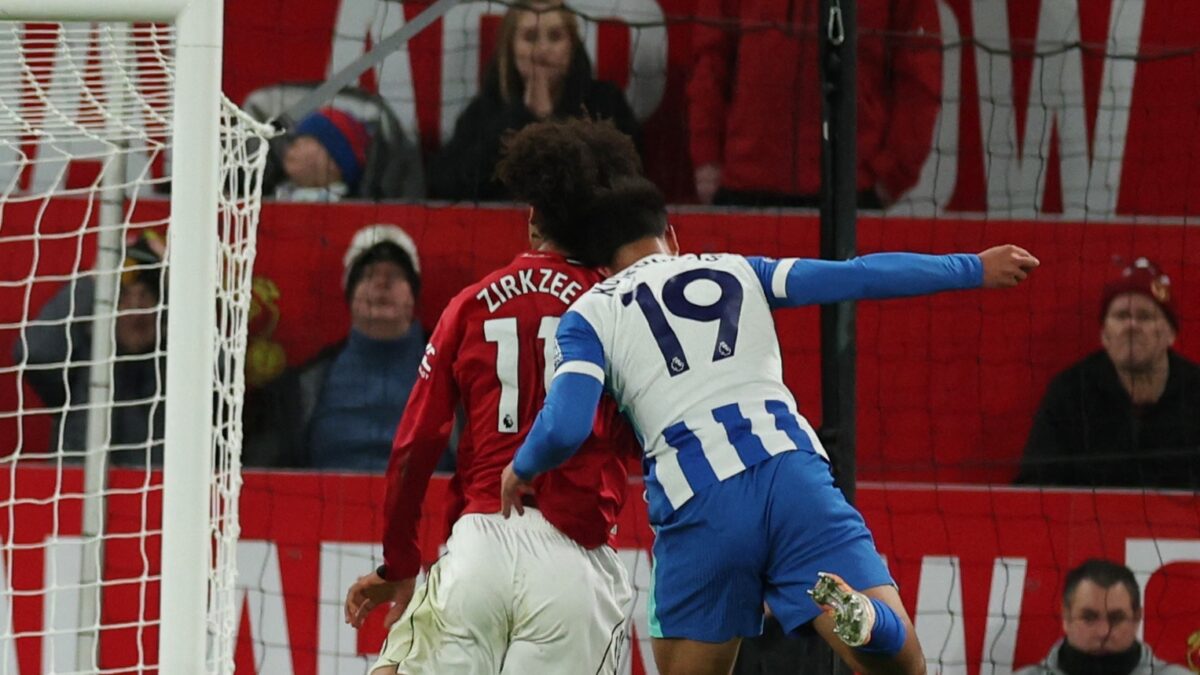 Ο Μπάμπης Κωστούλας στο πρώτο του γκολ στην Premier League