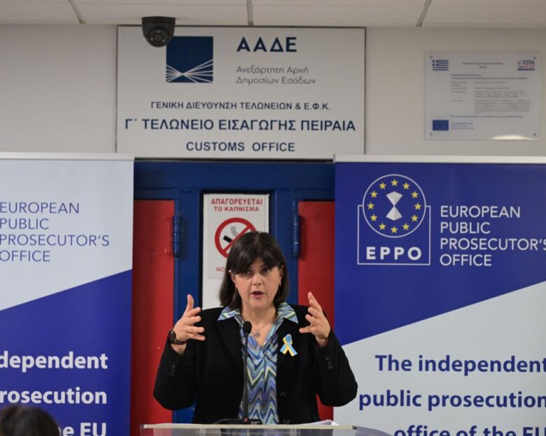 Λάουρα Κοβέσι: «Το θέμα της διαφθοράς δεν είναι μόνο ελληνικό» – Τι είπε για Τέμπη, ΟΠΕΚΕΠΕ και επιχείρηση «Καλυψώ»