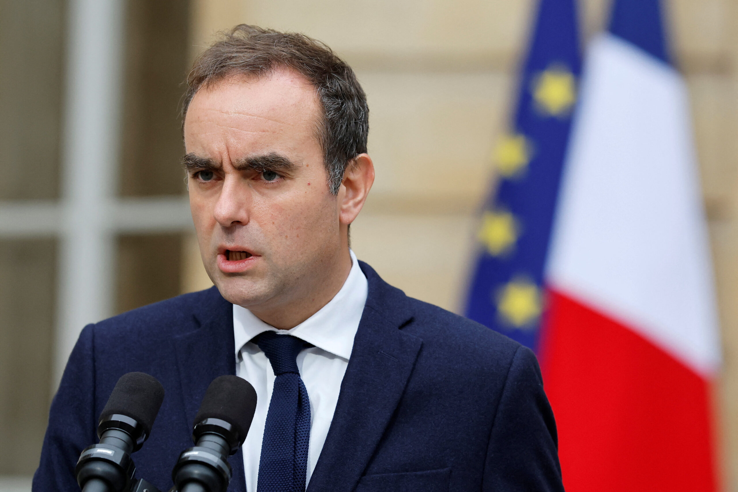 France's resigned prime minister Sebastian Lekorni