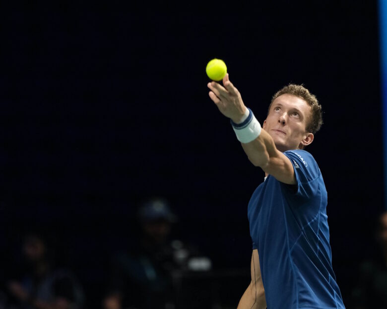 O Γίρι Λεχέτσκα απέσυρε τη συμμετοχή του από το Hellenic Championship