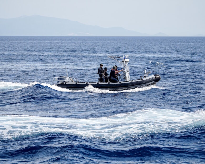 Άνδρας έπεσε από πλοίο στη θάλασσα κοντά σε Αμοργό και Αστυπάλαια – Μεγάλη επιχείρηση εντοπισμού
