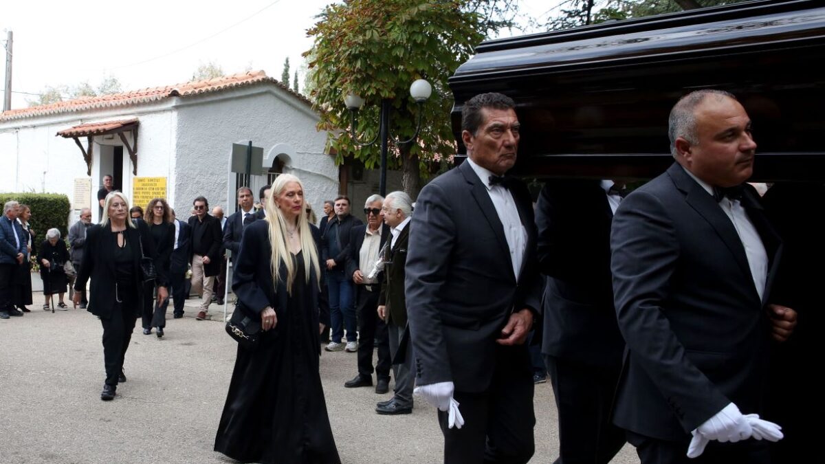 Η Μάρα Θρασυβουλίδου