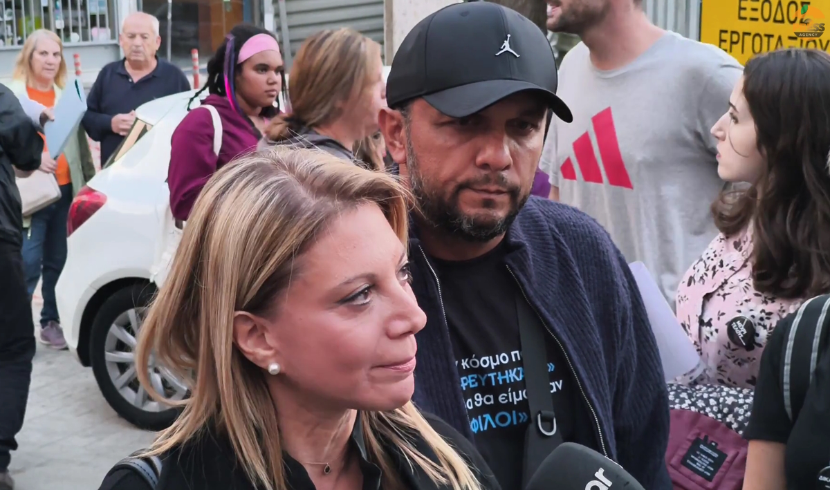 Η Μαρία Καρυστιανού και ο Πάνος Ρούτσι κάνουν δηλώσεις στου Ζωγράφου