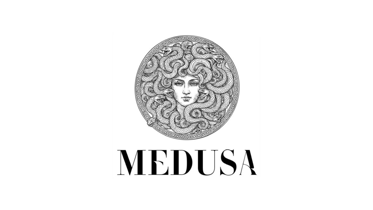 Η θρυλική Medusa του Γιώργου Μαρίνου επιστρέφει στην Πλάκα!