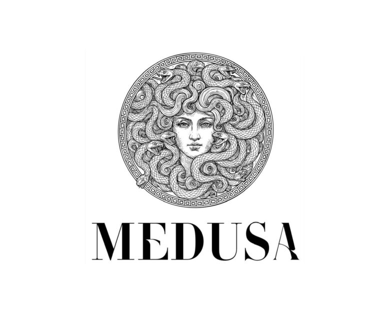 Η θρυλική Medusa του Γιώργου Μαρίνου επιστρέφει στην Πλάκα!