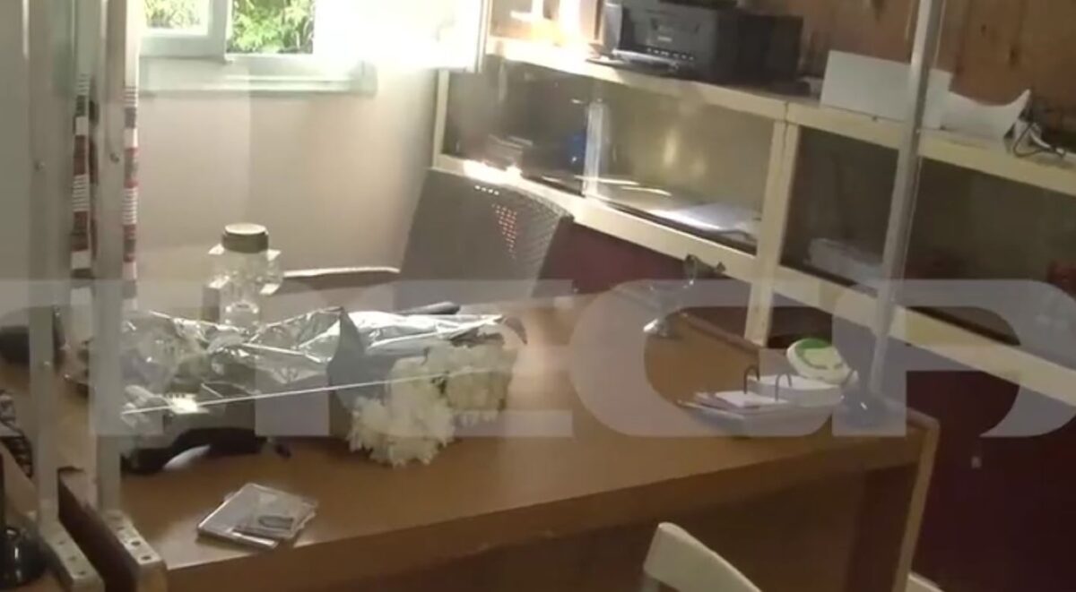Μεσσηνία: Εικόνες από την αιματοβαμμένη ρεσεψιόν του κάμπινγκ – Ο δράστης είδε τον επιστάτη και τον προσπέρασε για να πυροβολήσει πρώτα τον 68χρονο