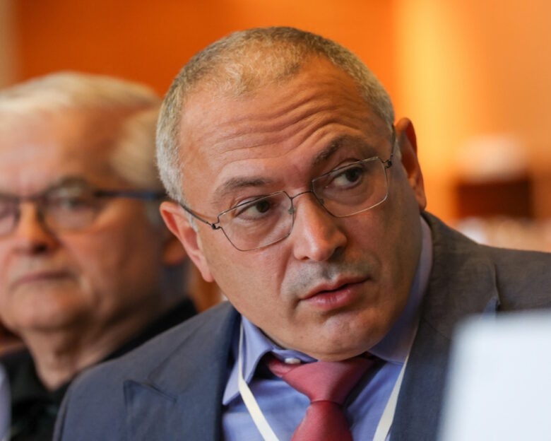 Ρωσία: Η FSB ξεκίνησε έρευνα κατά του Μιχαήλ Χοντορκόφσι – «Επιδιώκει με βίαιο τρόπο την κατάληψη της εξουσίας»