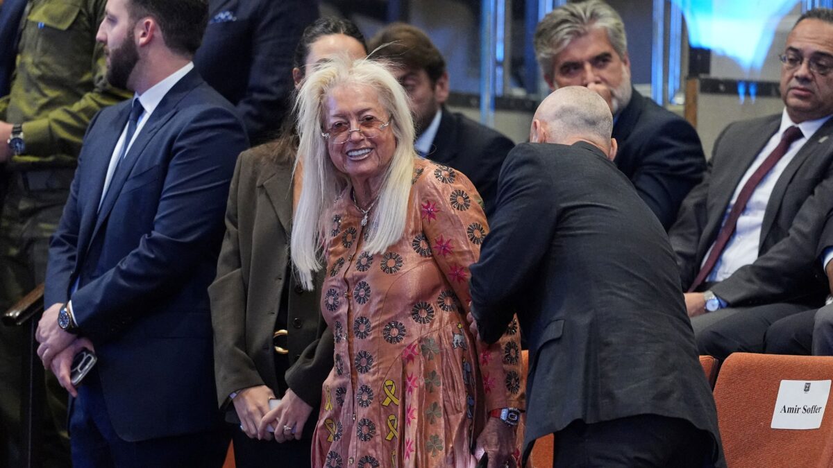 Η Μίριαμ Άντελσον