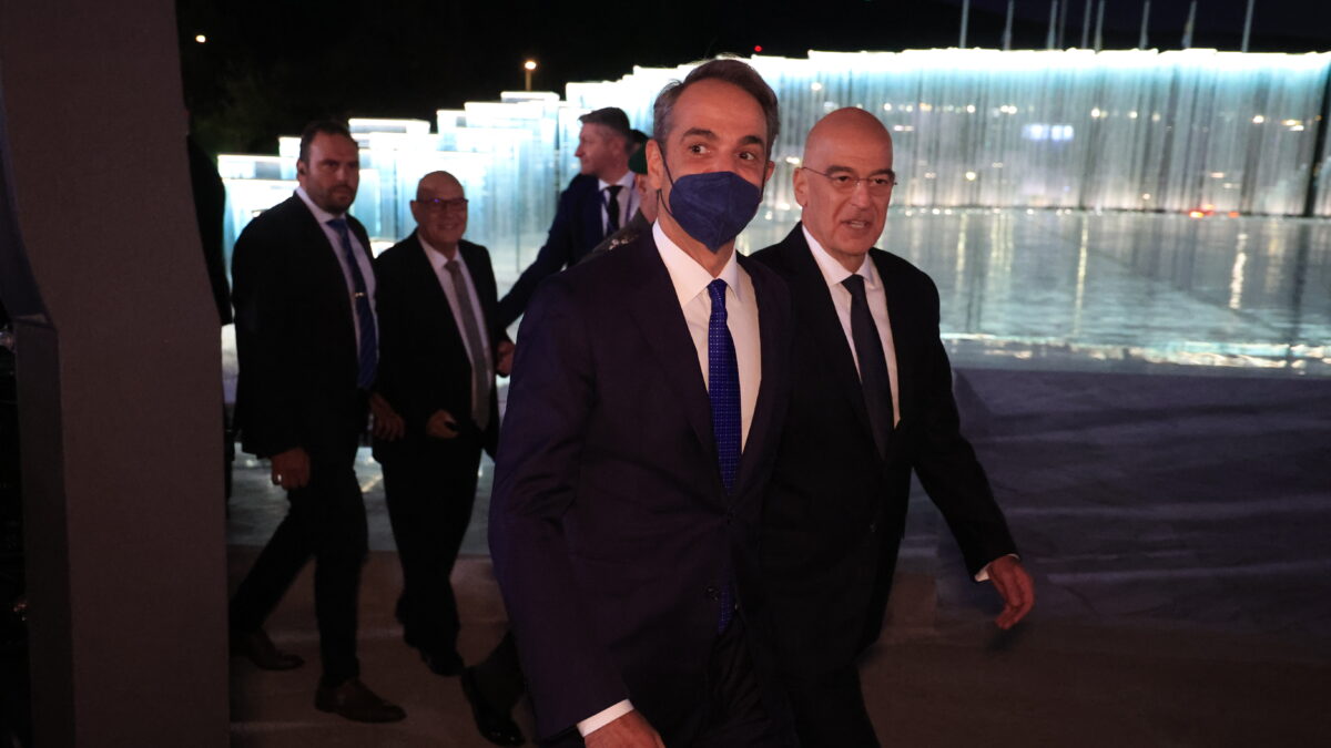 O Κυριάκος Μητσοτάκης και ο Νίκος Δένδιας