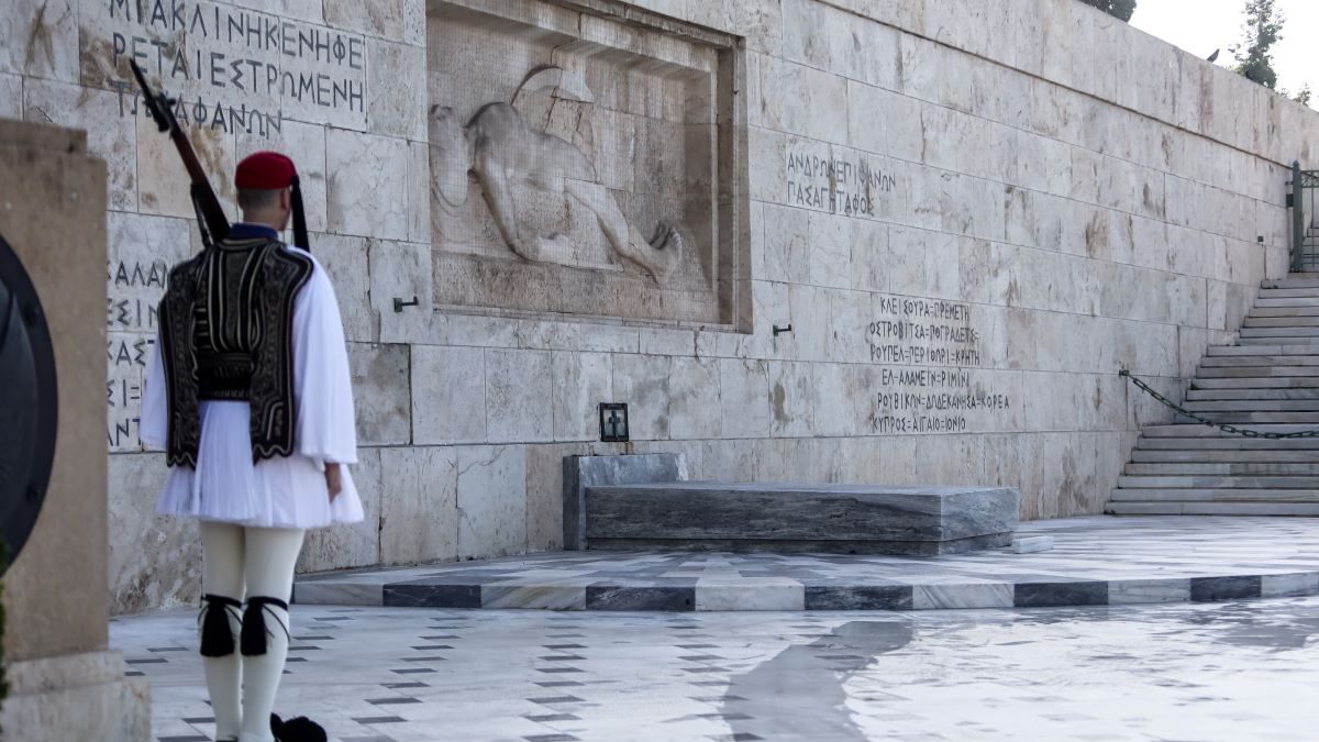 ΚΩΣΤΑΣ ΤΖΟΥΜΑΣ