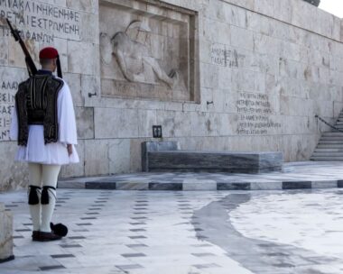 ΚΩΣΤΑΣ ΤΖΟΥΜΑΣ