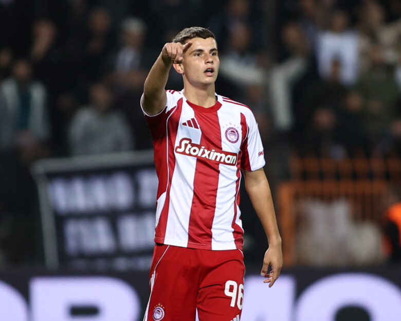 Ολυμπιακός: Ο Μουζακίτης μπαίνει πρώτος στον τελικό γύρο για το βραβείο Golden Boy Web 2025