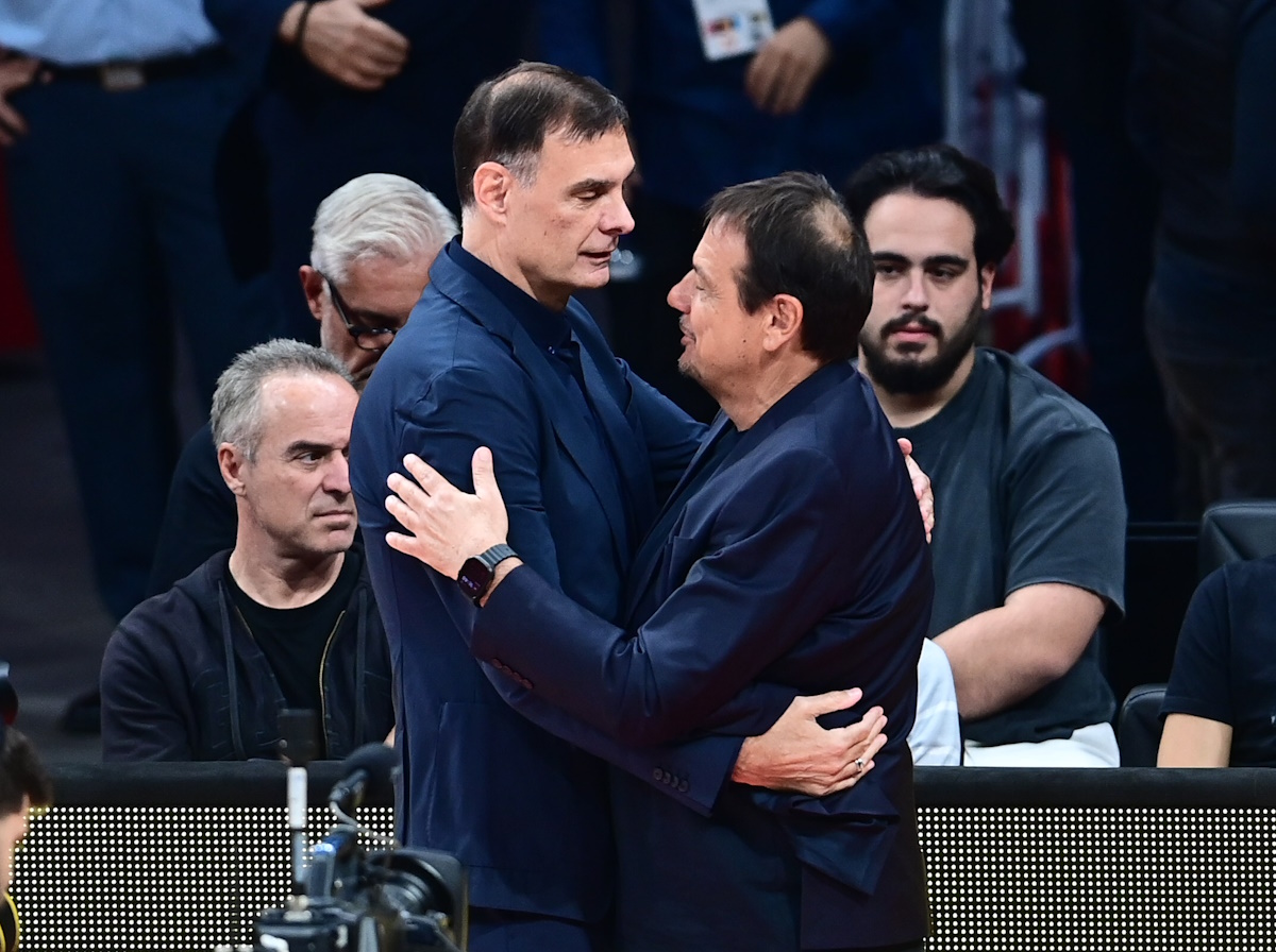 Γιώργος Μπαρτζώκας και Εργκίν Αταμάν (ΦΩΤΟ Eurokinissi)