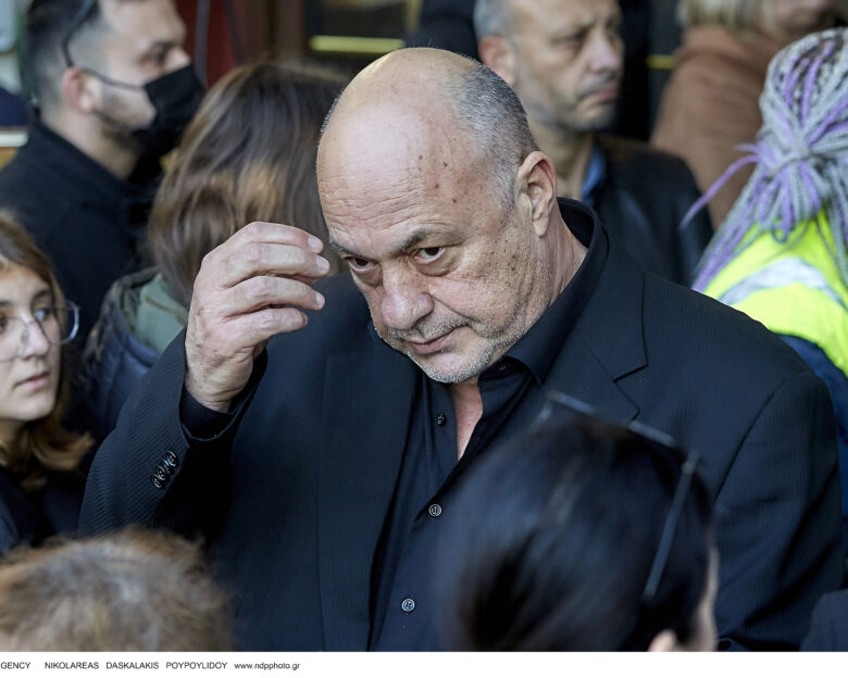 Αχιλλέας Μπέος: Έχω πάει με μαύρη σε μικρή ηλικία, πώς είμαι ρατσιστής, λένε αηδίες