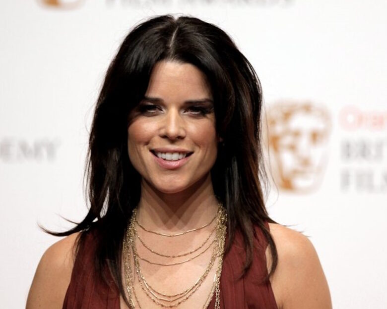 Έρχεται το «Scream 7» με τη Νιβ Κάμπελ και την Κόρτνεϊ Κοξ – Δείτε το trailer