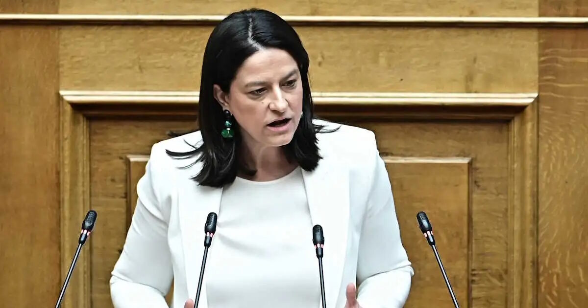 Ceramic: Over 60 The Incorporation of Bodies, Party, Citizens’ Proposals
