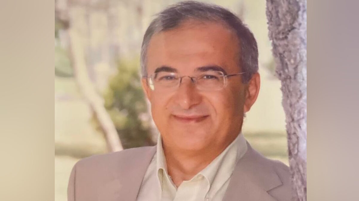 Ο δημοσιογράφος Νίκος Ασλανίδης