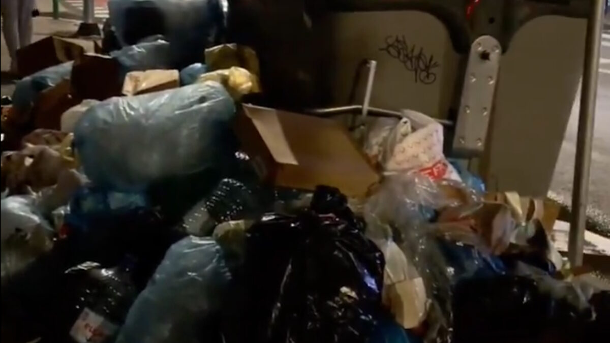 Σωροί σκουπιδιών στα Σκόπια